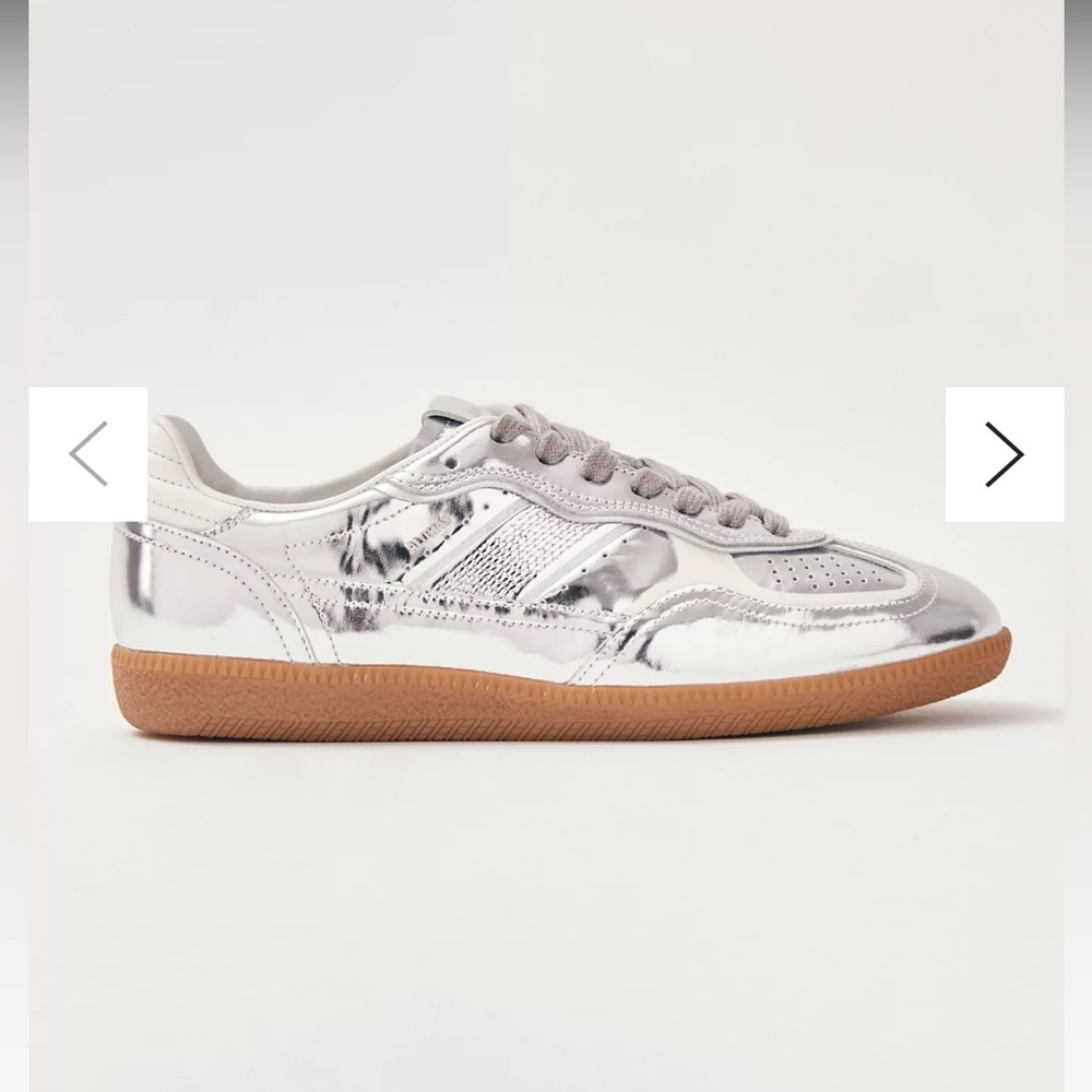 NWOT Alohas tb. 490 Leather Sneakers Rife Shimmer Silver Cream